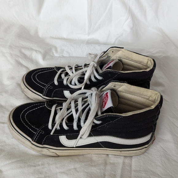 Vans Classic High Top Skate Shoes - Picture 5 of 9